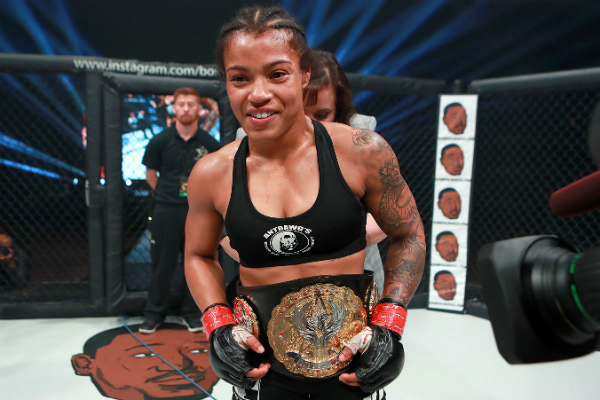 Nova campeã! Van Buren vence três lutas em uma noite e conquista título do Invicta FC