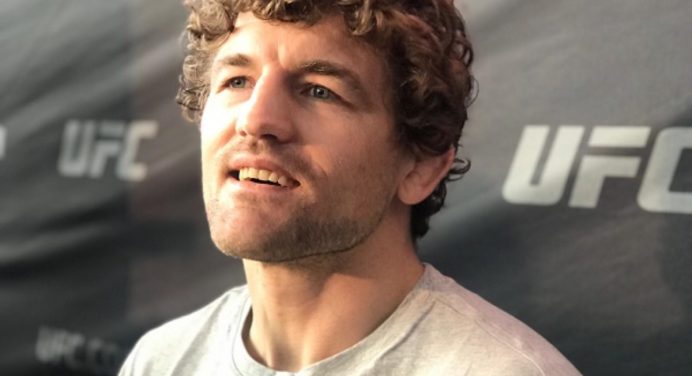 Ben Askren mostra caminhada no hospital e celebra avanço na recuperação