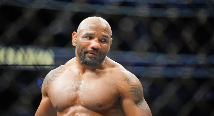 Medalhista olímpico, Yoel Romero desafia Anderson Silva para luta de boxe