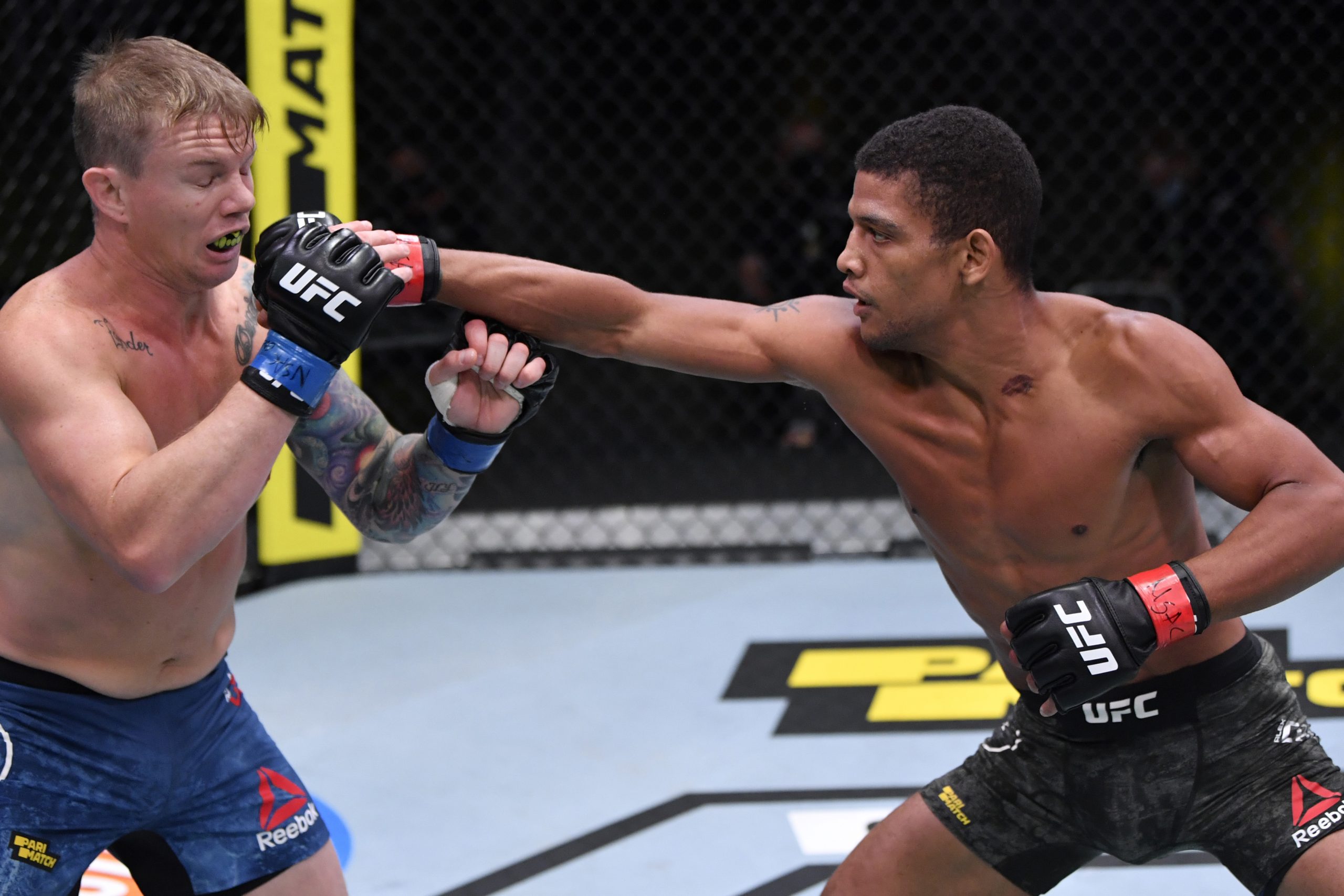 Alex Caceres lidera show de jiu-jitsu no card do UFC Las Vegas 8
