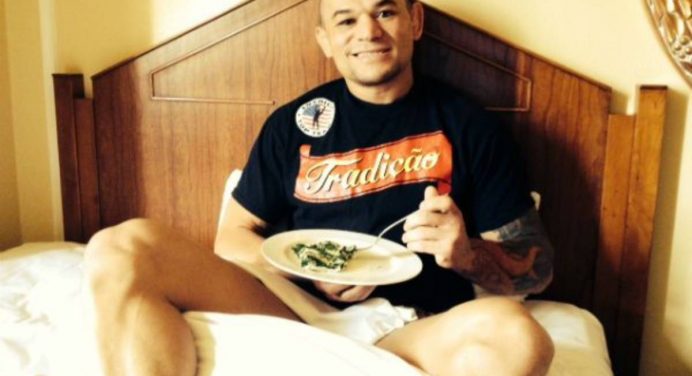 Duelo entre Gleison ‘Tibau’ e Chris Cisneros pelo Taura MMA 11 é adiado