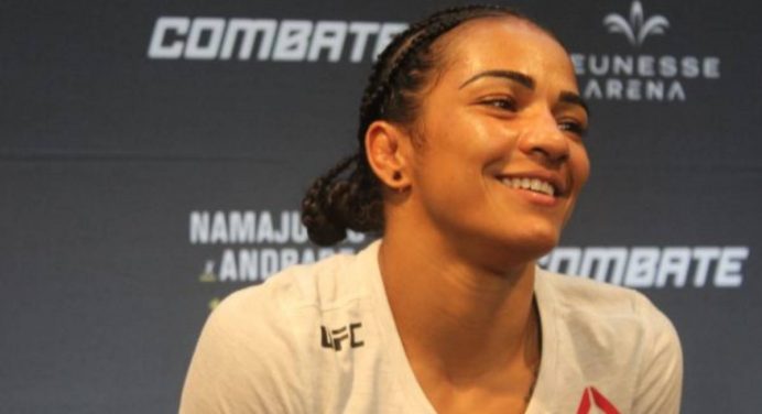 UFC encaminha duelo entre Viviane Araújo e Katlyn Chookagian para maio
