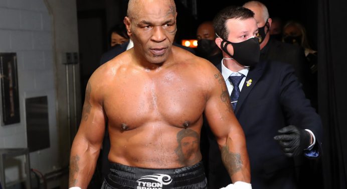 Mike Tyson desmente agente de Holyfield e confirma luta para o dia 29 de maio
