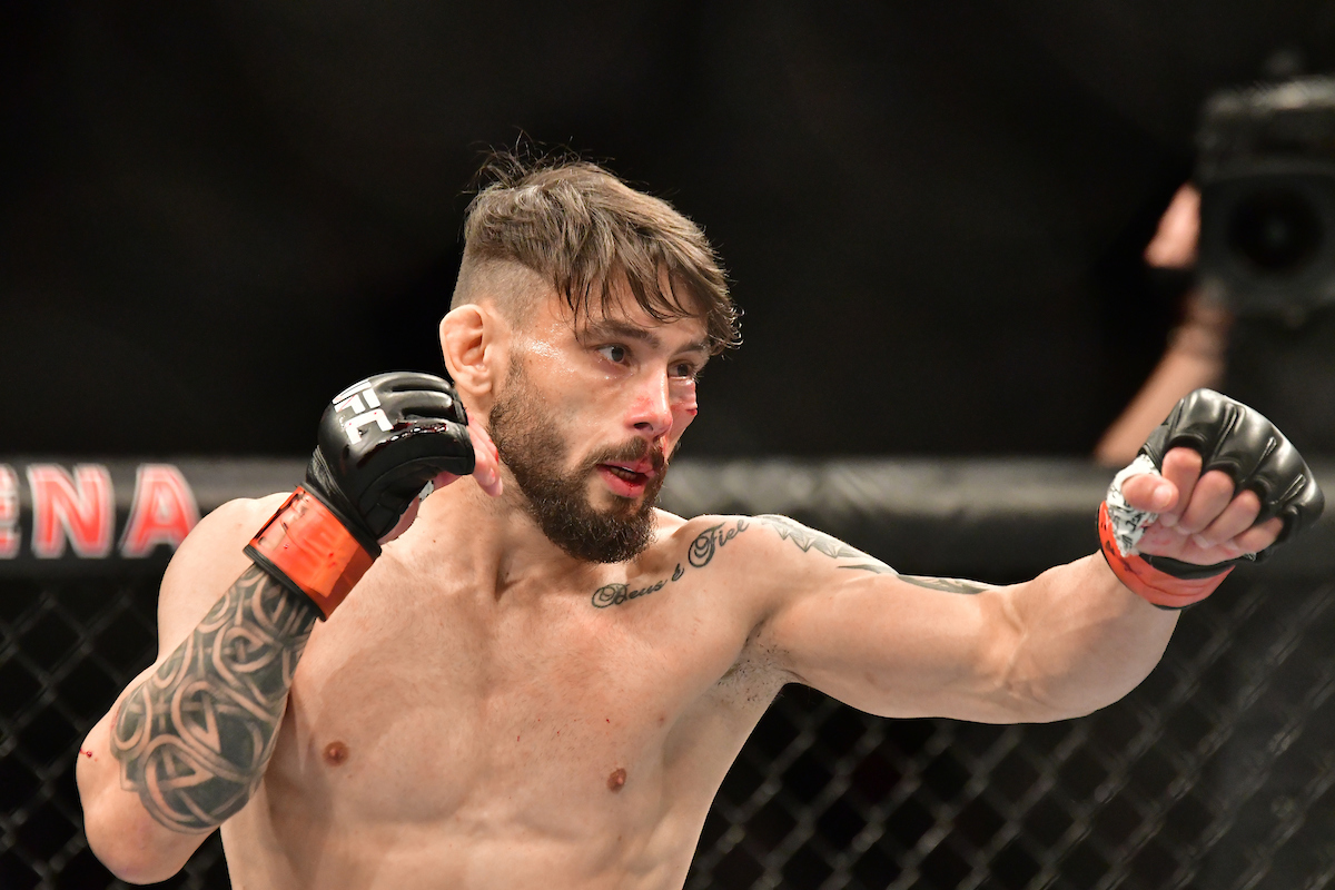 Em busca de recuperação, Rogério Bontorin encara Kai Kara-France no UFC 259