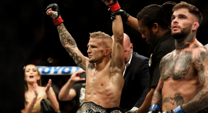 Dillashaw destaca importância de duelo com Sandhagen: “Verdadeira luta pelo título”