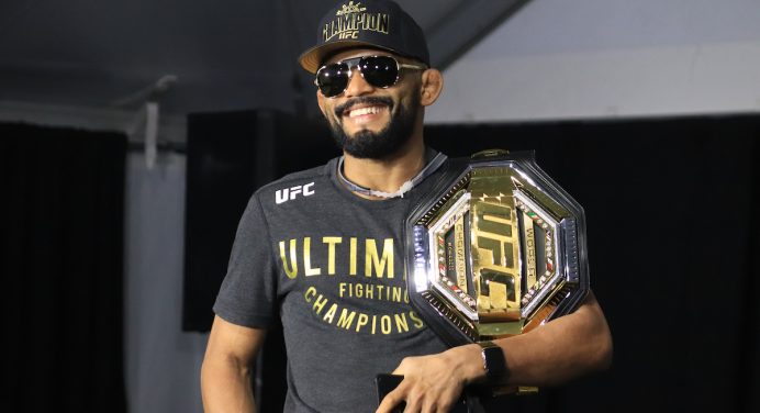 UFC confirma arena para 18 mil fãs em próxima luta de Deiveson Figueiredo