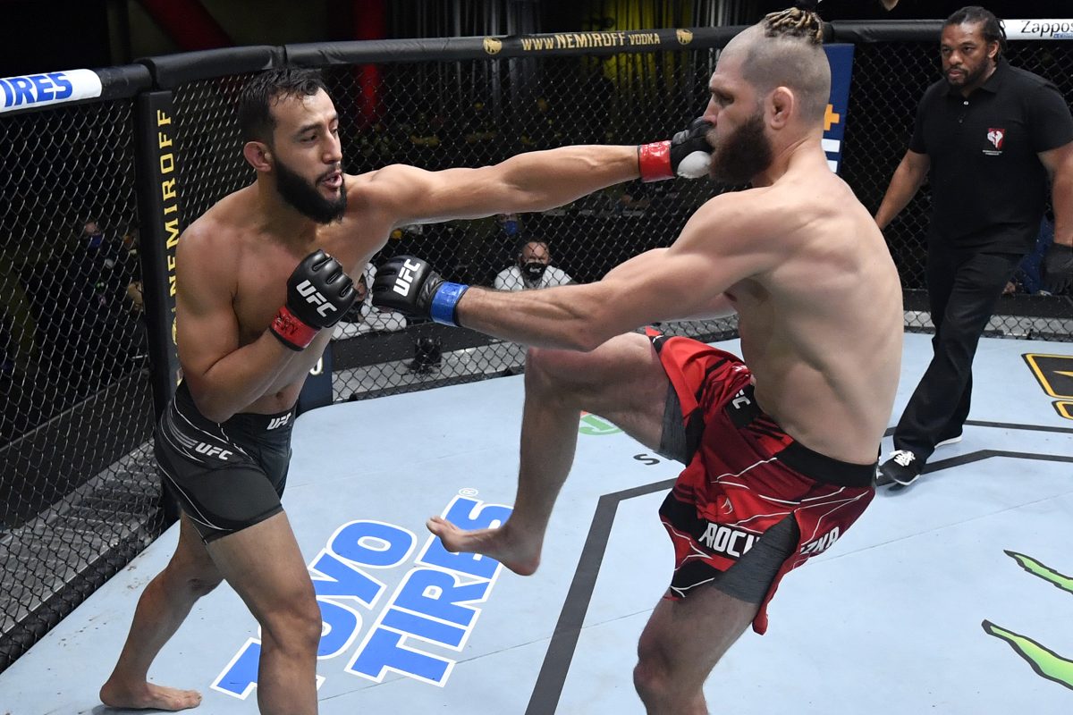 Reyes desabafa após ser nocauteado e parabeniza Procházka: “Que cotovelada”