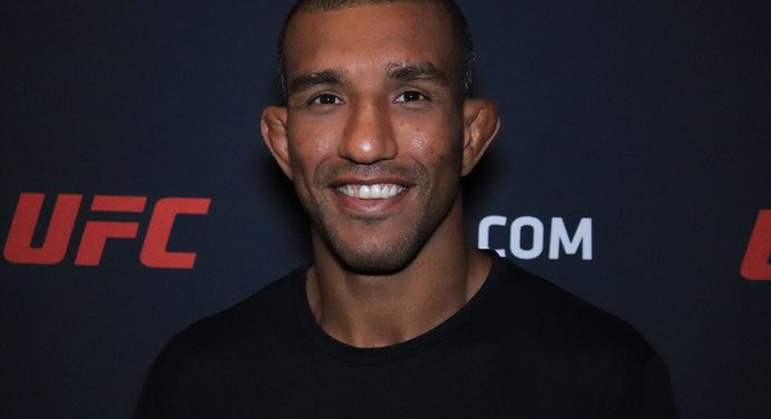 Raoni Barcelos promete ‘nova versão’ no UFC Nashville e ressalta: “Estou no ápice”