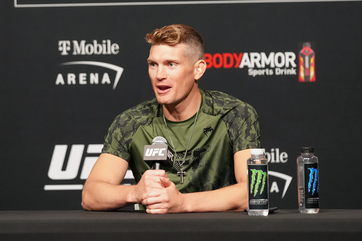 ‘Wonderboy’ descarta aposentadoria após derrotas seguidas: “Me sinto ótimo”