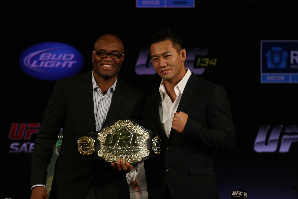 Anderson Silva recorda importância do UFC Rio 1 e revela desejo de lutar no Brasil