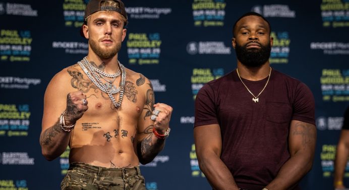 Tyron Woodley revela data para cumprir promessa e tatuar ‘homenagem’ a Jake Paul