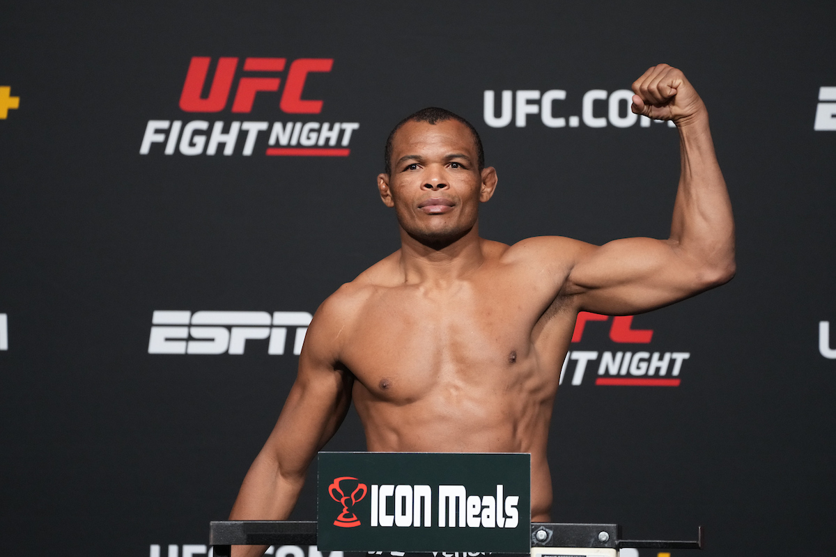 ‘Massaranduba’ elogia qualidade de adversário na trocação, mas avisa: “Me garanto”