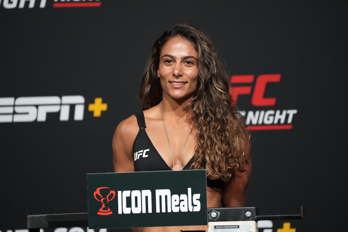 Tabatha busca minimizar diferença de altura para rivais e torce por criação do peso-átomo