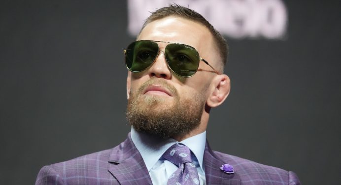 Lutador convida McGregor para estar no seu corner em luta contra primo de Khabib