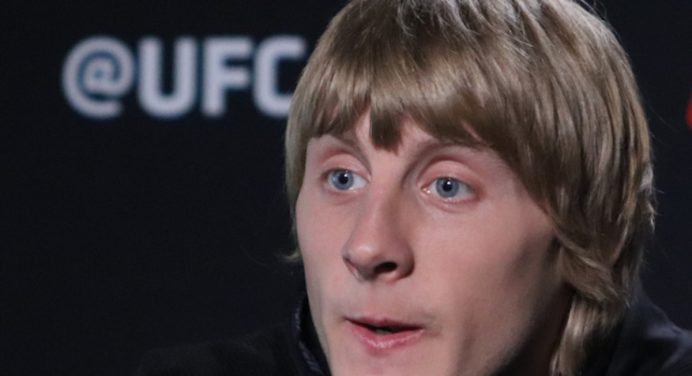 Irritado, Paddy Pimblett promete “arrancar a cabeça” de rival no UFC Londres