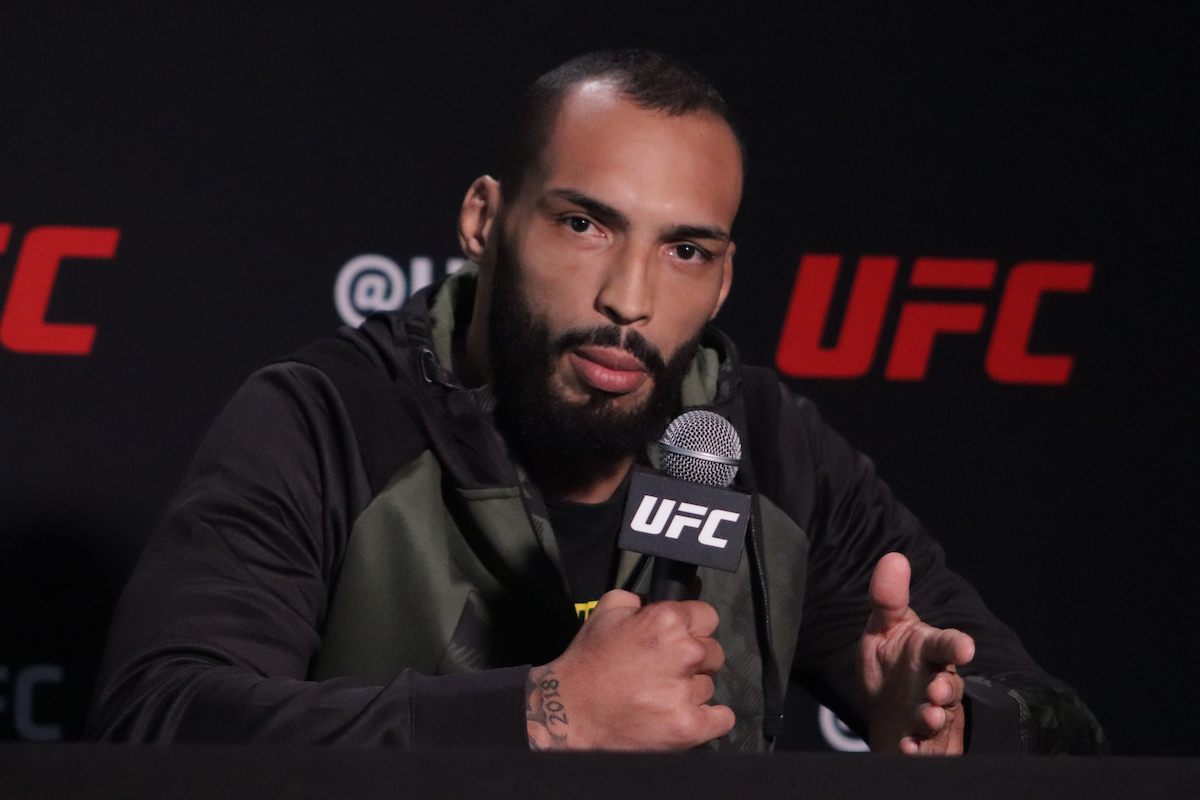 ‘Blindado’ rebate Poatan, destaca jogo completo e promete manter agressividade