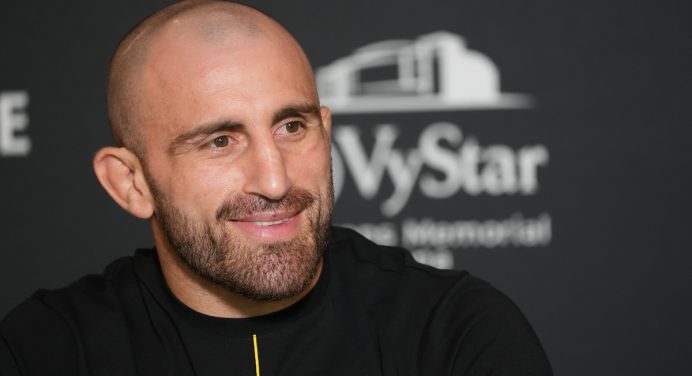 Alexander Volkanovski justifica busca por luta com Charles ‘Do Bronx’ no UFC