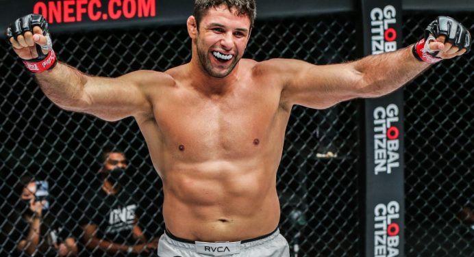 Marcus Buchecha dá show e finaliza rival no primeiro round em possível despedida do ONE