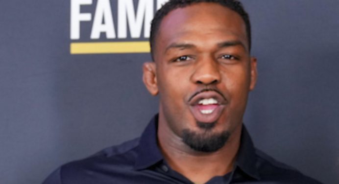 Jon Jones classifica Stipe Miocic como luta dos sonhos no UFC: “É o GOAT dos pesados”