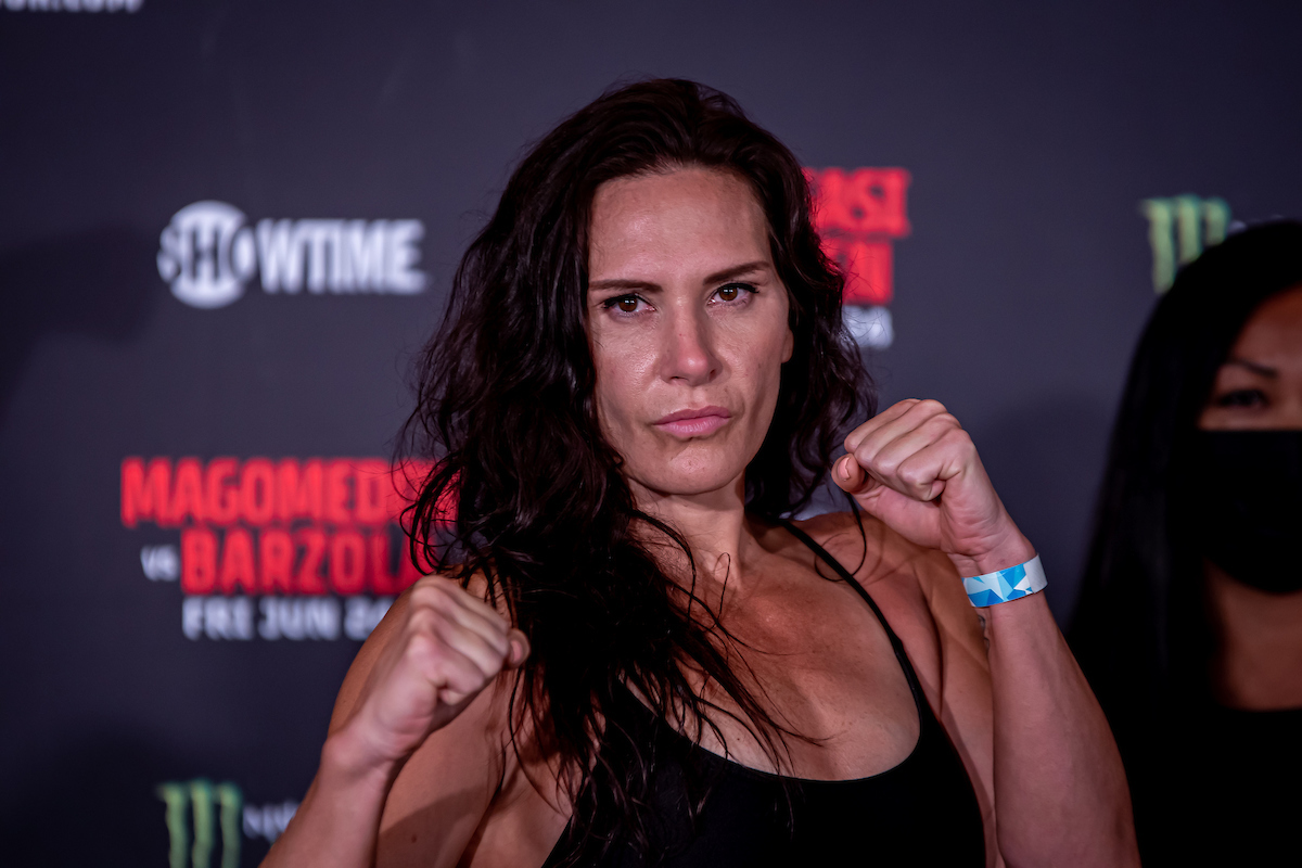 Cat Zingano abre as portas para disputa de título contra Cris ‘Cyborg’ no Bellator