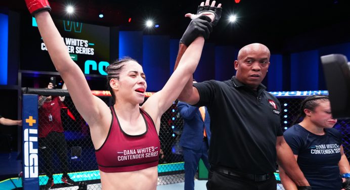 Bruna Brasil garante único contrato brasileiro no 8º episódio do Contender Series