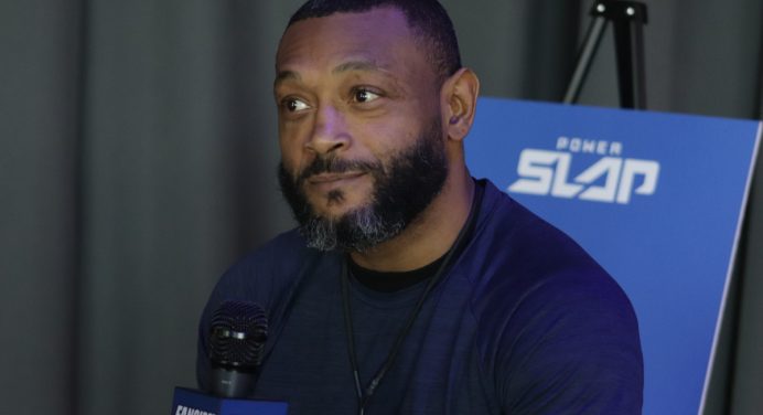 Atleta admite risco por competir na liga de ‘tapa na cara’ de Dana White: “Posso morrer”