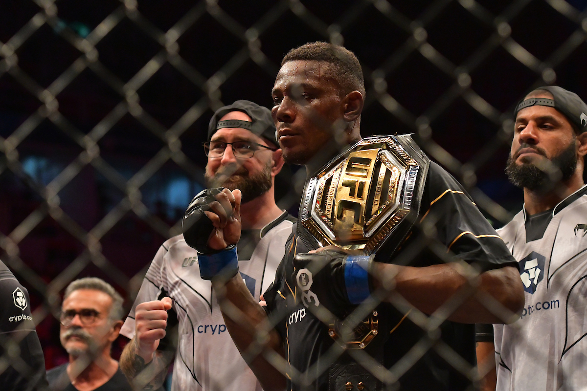 Bons sonhos! Novo campeão, Jamahal Hill dorme com cinturão após UFC Rio; veja