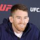 Cory Sandhagen sorridente durante um media day do UFC