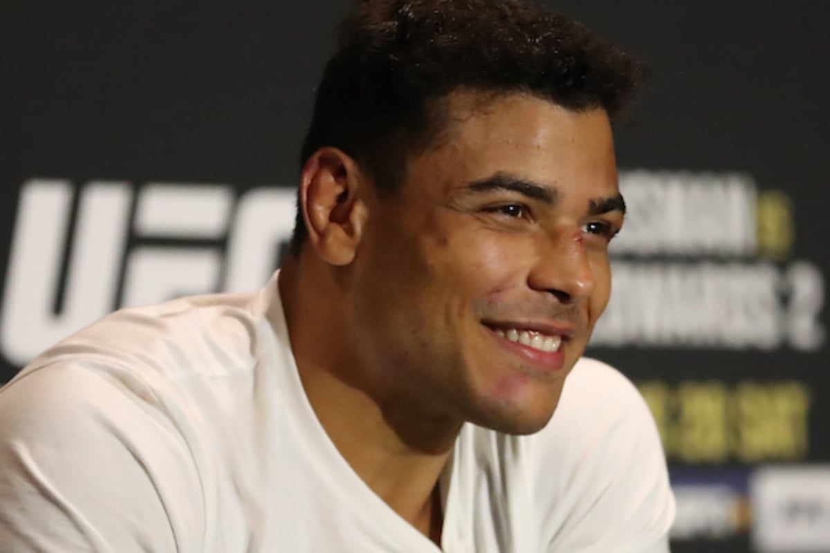 Borrachinha sorridente durante um media day promovido pelo UFC