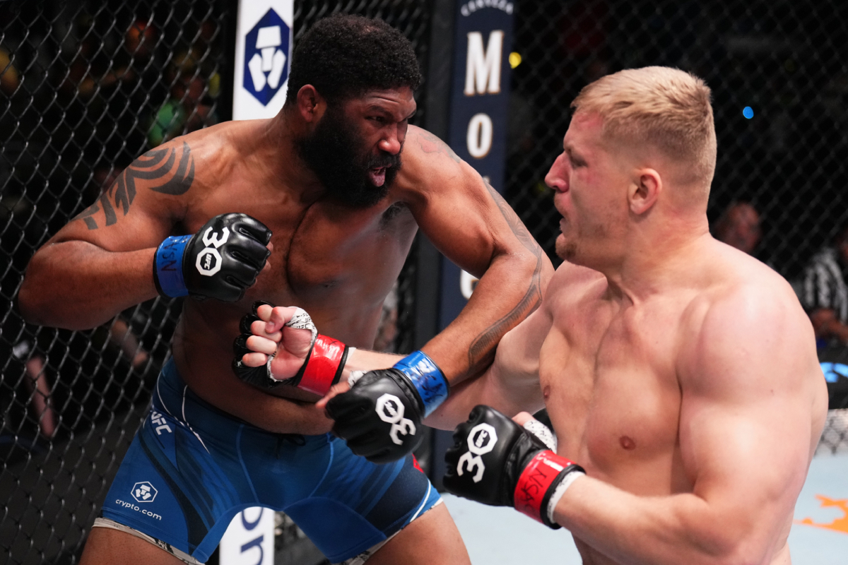 Veterano do UFC crava vitória de Sergei Pavlovich sobre Jon Jones em possível luta