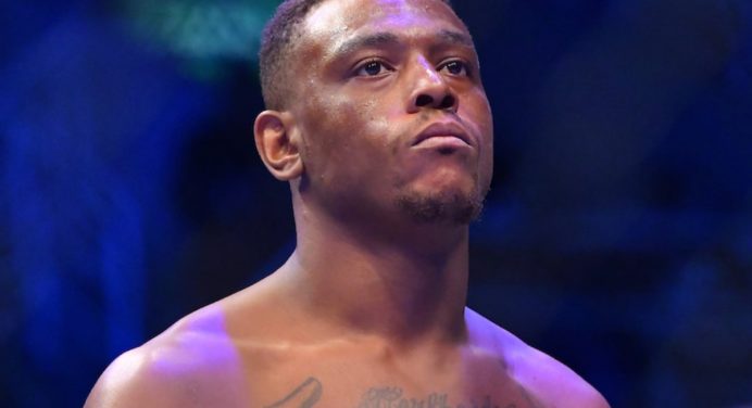 Jamahal Hill minimiza poder de Alex Poatan nos meio-pesados do UFC