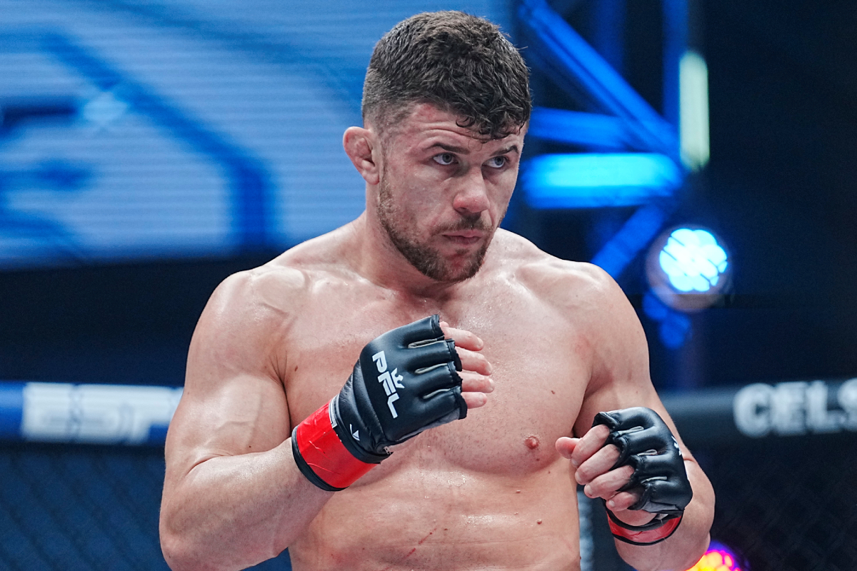 Ex-campeões brasileiros vencem e largam na frente rumo ao título da PFL