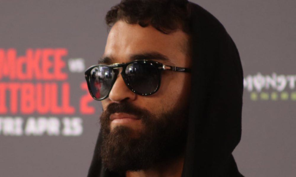 Patrício Pitbull marca presença na coletiva de imprensa do Bellator