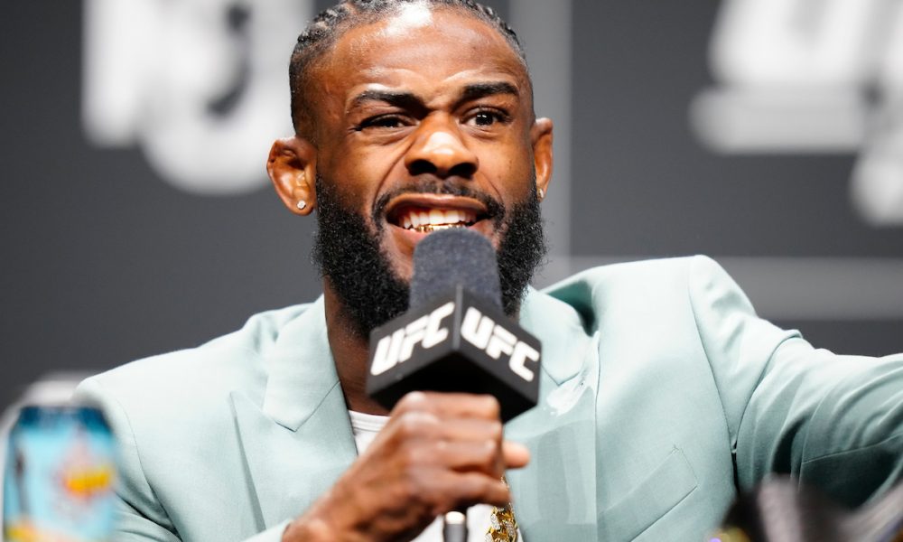 Aljamain Sterling solta o verbo durante coletiva de imprensa do UFC 288