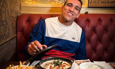 Ex-campeão do UFC, Charles Do Bronx é homenageado pela franquia de restaurantes Paris 6