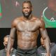 Deontay Wilder se pesa para sua terceira luta contra Tyson Fury