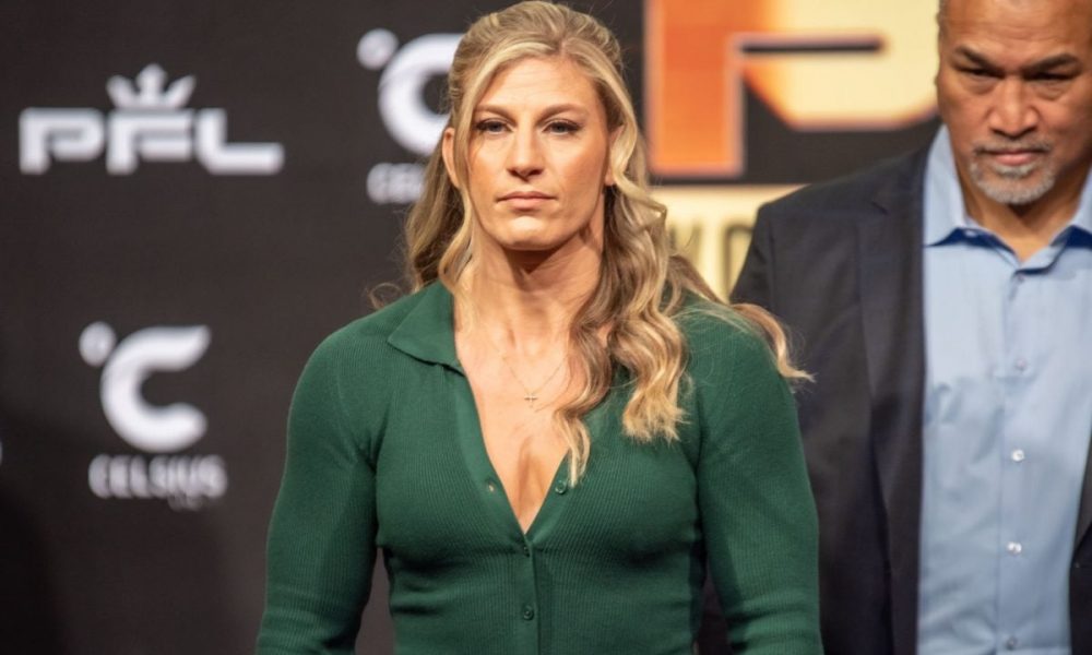 Kayla Harrison participa de coletiva de imprensa antes de seu duelo contra Larissa Pacheco na PFL.