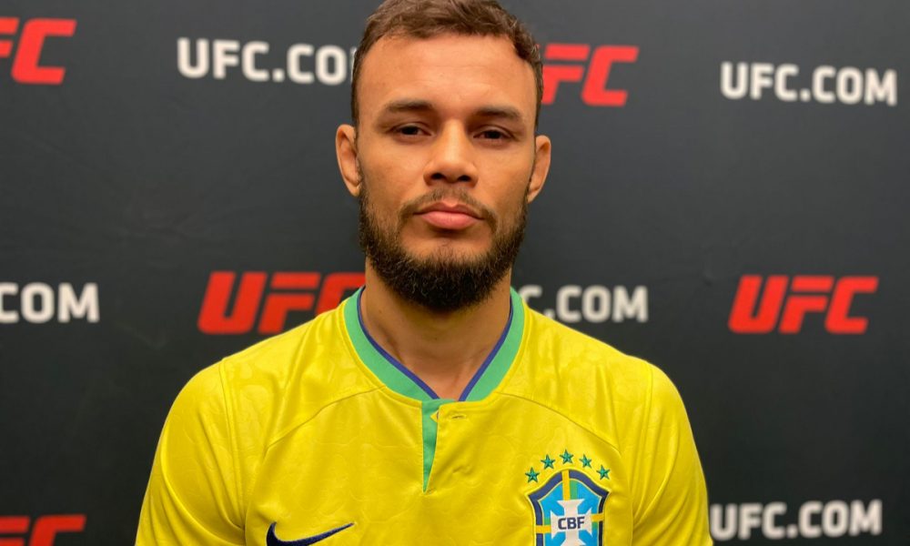 Felipe Bunes conversa com a imprensa no media day do UFC Vegas 75