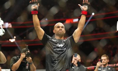 Robbie Lawler se aposenta no UFC 290 com vitória.
