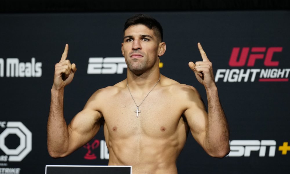 Vicente Luque na pesagem oficial do UFC Vegas 78.