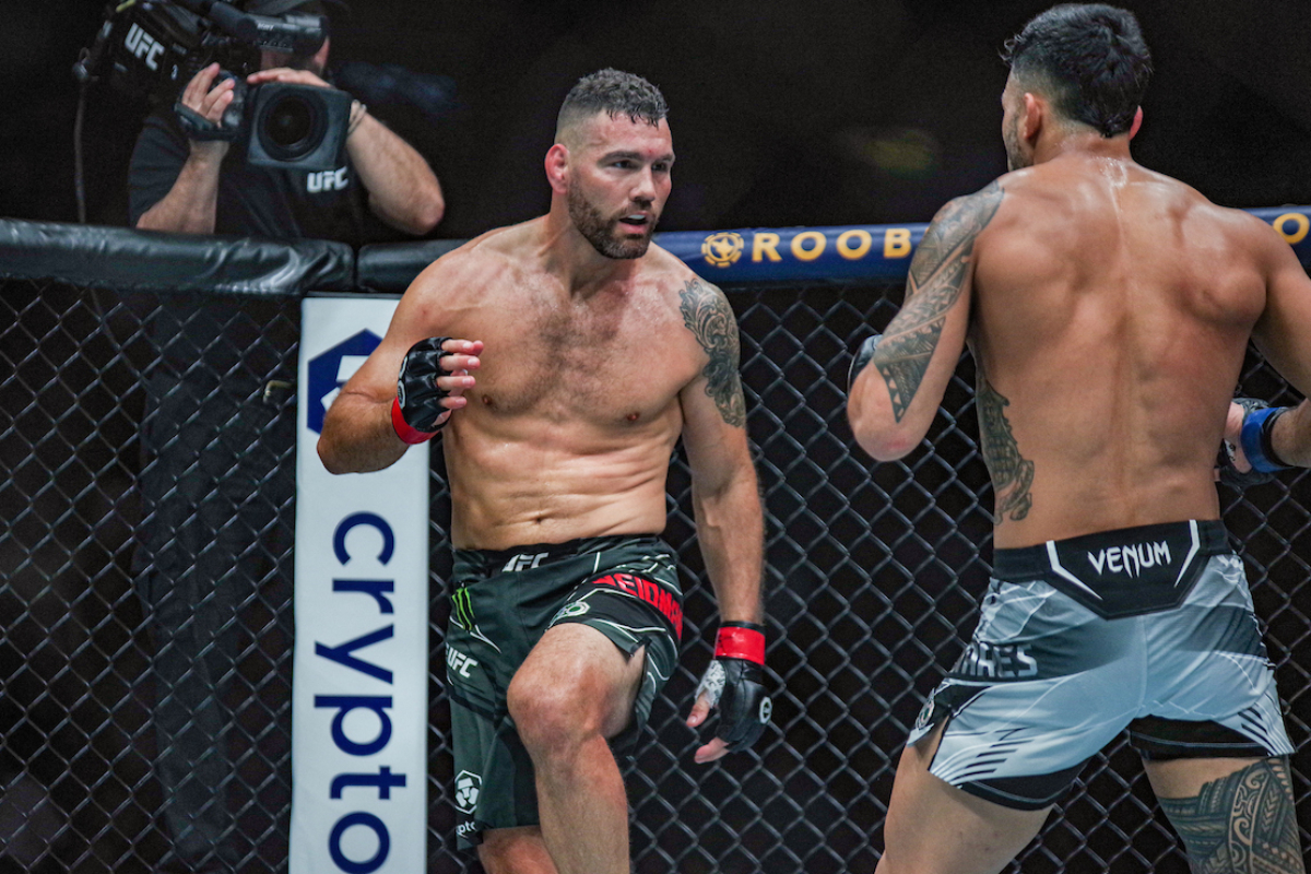 Dana White aconselha Chris Weidman a se aposentar após derrota no UFC 292