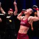 Eduarda Moura celebra vitória por finalização no UFC