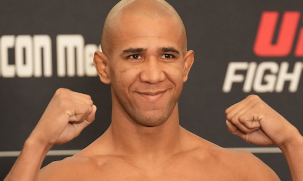 Gregory Robocop integra o peso-médio do UFC