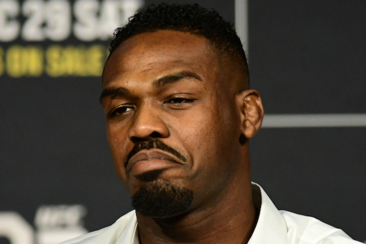 Jon Jones integra o peso-pesado do UFC e é campeão da categoria