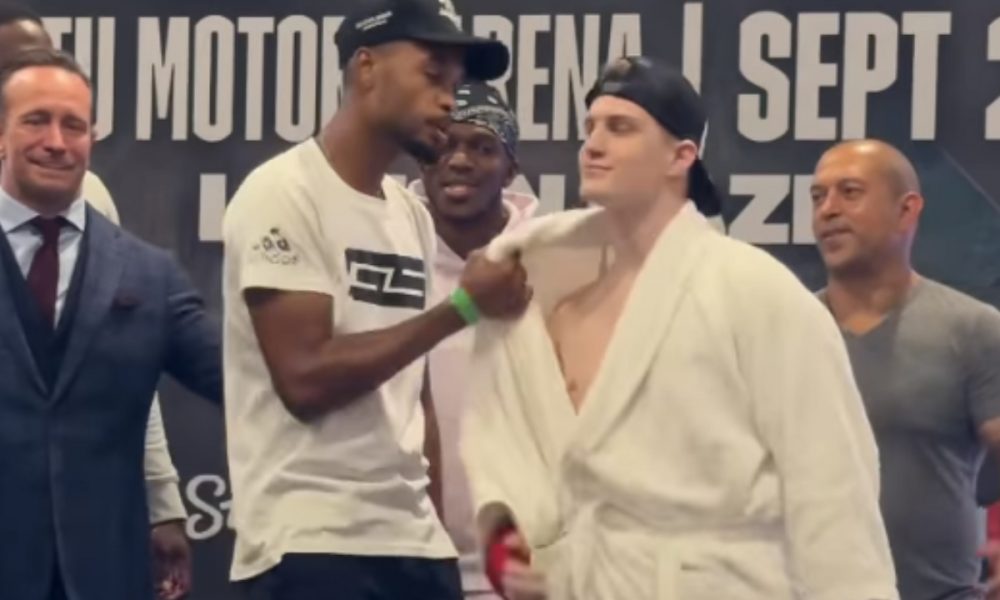 Gabriel Silva confronta rival durante coletiva de imprensa