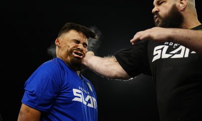 Atletas em ação na liga de tapa na cara Power Slap.