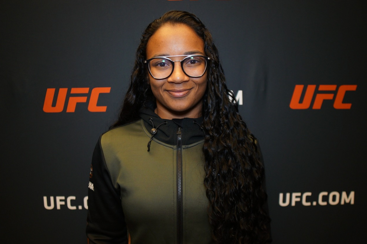 Ravena Oliveira enfrenta Shanelle Dyer no UFC Londres, em março