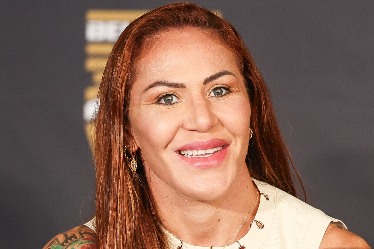 Cris Cyborg é uma lenda do MMA