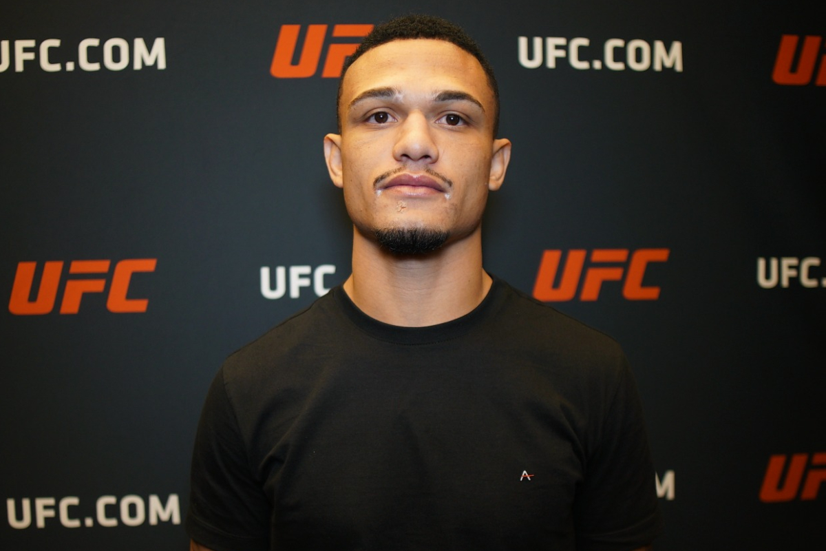 Daniel Miojo perdoa árbitro após lambança no Noche UFC: “Todo mundo erra”