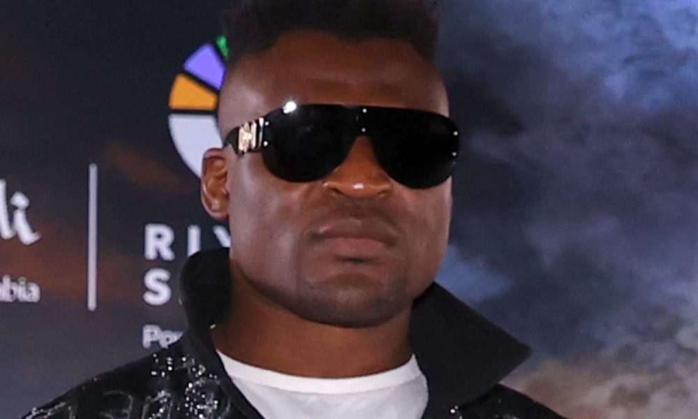 Francis Ngannou é ex-campeão do peso-pesado do UFC